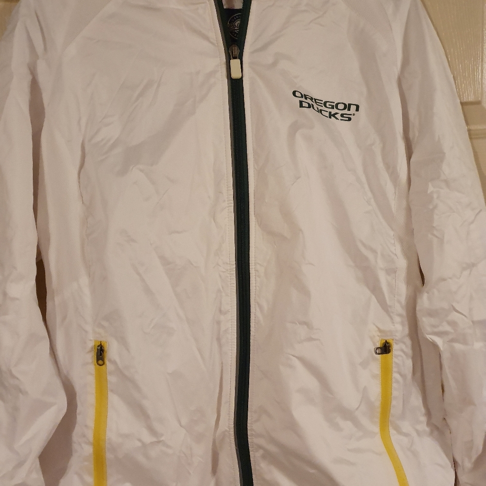 Brand new GIII Oregon Ducks Zip Up